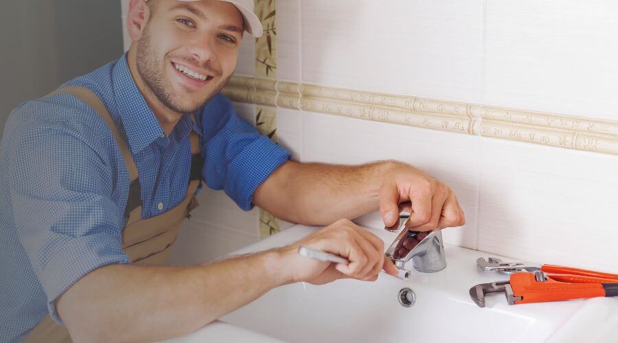 Faucet cartridge replacement in Newtonville, MA